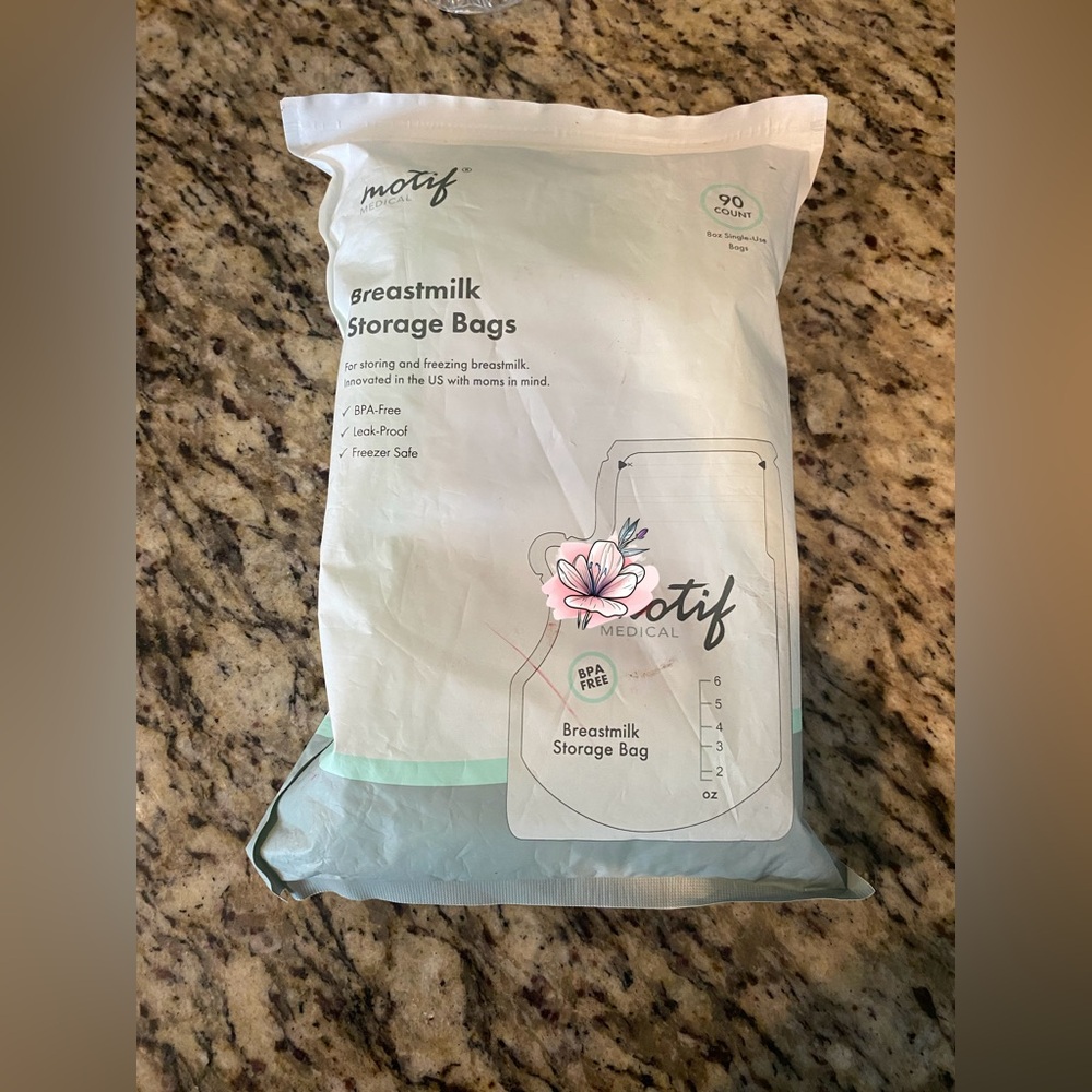 Motif Breastmilk Storage Bags (90 count)